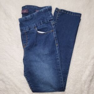 Gloria Vanderbilt Pull on jeans